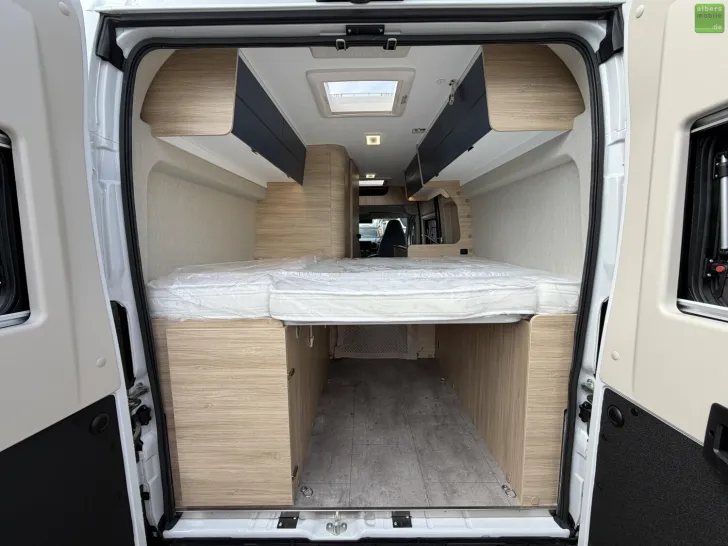 Fahrzeugbild Challenger Van Road Edition V114 200WSolar Arctic Safety 27 #21