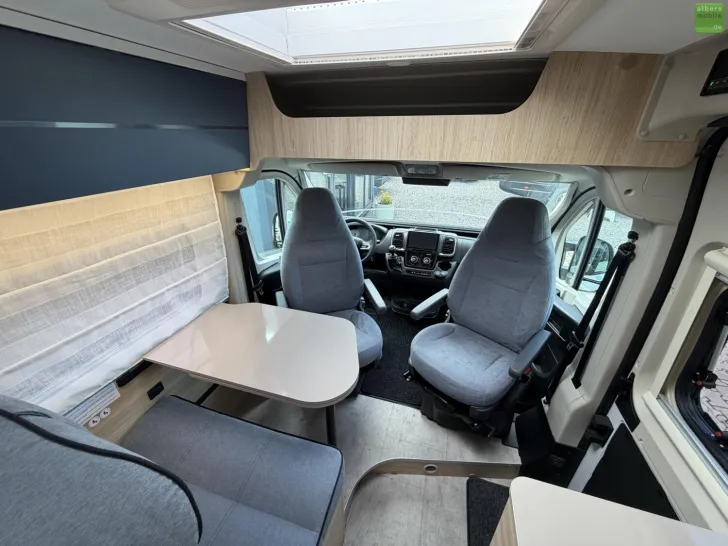 Fahrzeugbild Challenger Van Road Edition V114 200WSolar Arctic Safety 27 #26