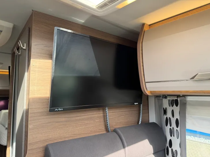Fahrzeugbild Knaus Van Ti 640 MEG, Automatik, Borbet, SAT #18