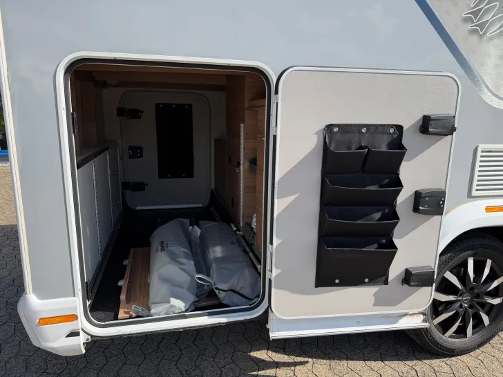Fahrzeugbild Knaus Van Ti 640 MEG, Automatik, Borbet, SAT #24