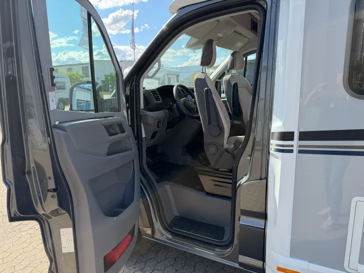 Fahrzeugbild Knaus Van Ti 640 MEG, Automatik, Borbet, SAT #27