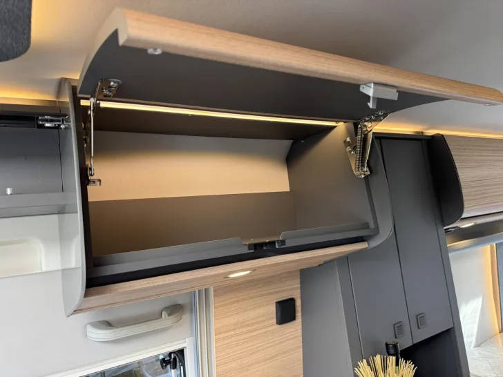 Fahrzeugbild Malibu Van first class - two rooms GT skyview 640 LE RB #20