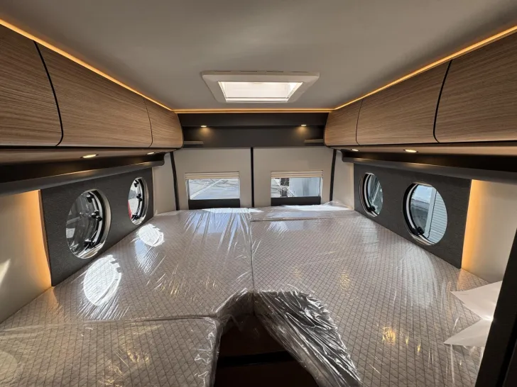 Fahrzeugbild Malibu Van first class - two rooms GT skyview 640 LE RB #27