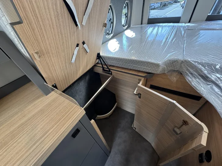 Fahrzeugbild Malibu Van first class - two rooms GT skyview 640 LE RB #31
