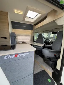 Fahrzeugbild Challenger Van Road Edition V114 200WSolar Arctic Safety 27 #8