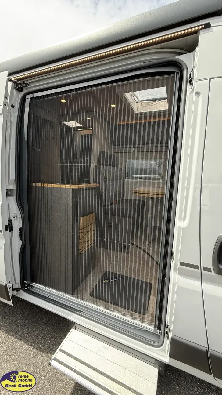 Fahrzeugbild Hymer Camper Van Redwood 601 Trail Markteinführung #11