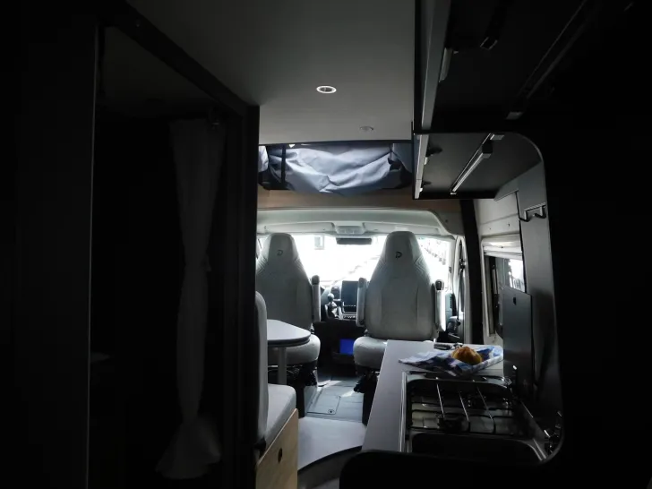 Fahrzeugbild Dethleffs Globetrail 600 DK Navi, Kamera, ACC, Schlafdach #10