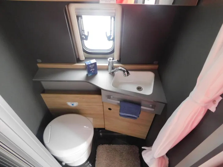 Fahrzeugbild Dethleffs Globetrail 600 DK Navi, Kamera, ACC, Schlafdach #13