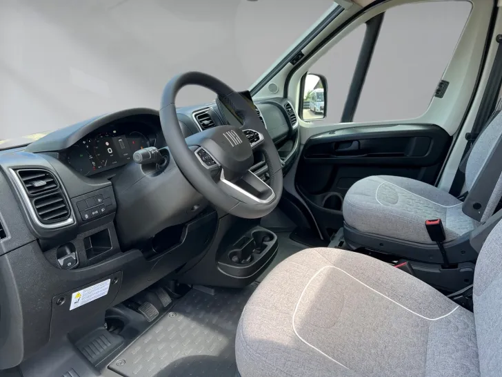 Fahrzeugbild Malibu Van first class - two rooms GT skyview 640 LE RB Fiat (752) #10