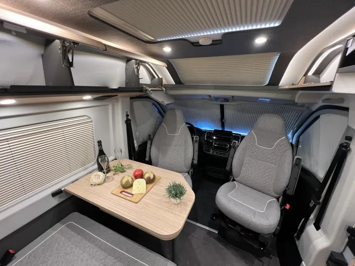 Fahrzeugbild Malibu Van first class - two rooms GT skyview 640 LE RB Fiat (752) #15