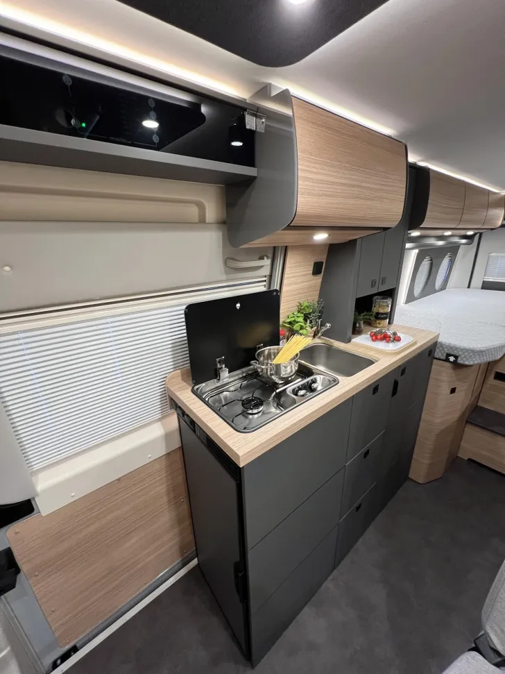 Fahrzeugbild Malibu Van first class - two rooms GT skyview 640 LE RB Fiat (752) #20