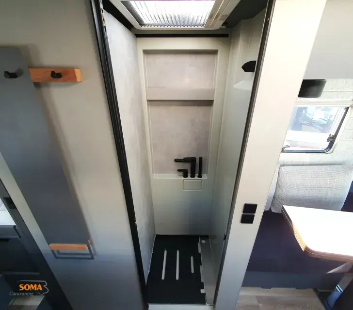 Fahrzeugbild Niesmann + Bischoff iSmove 6.9 E #22