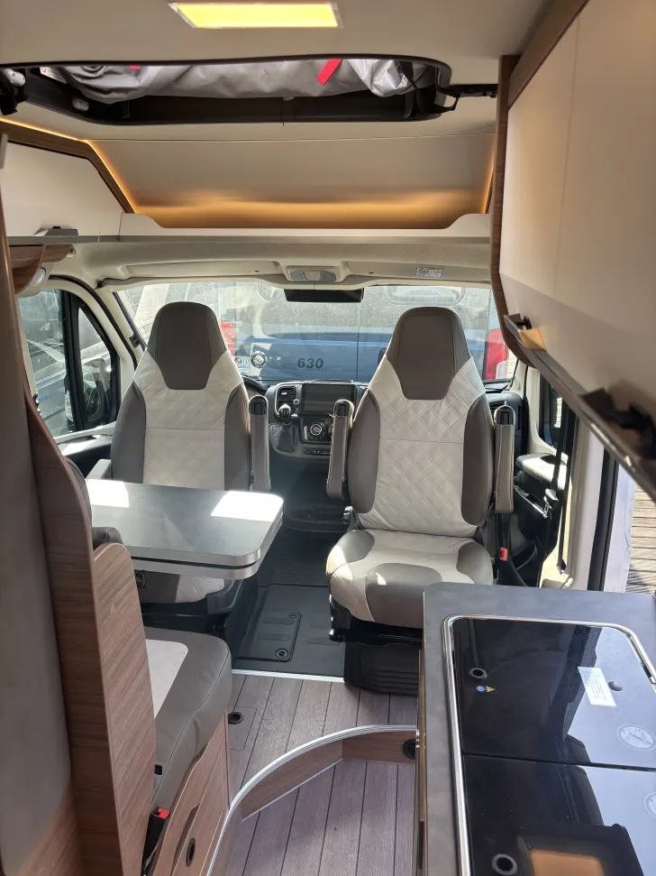 Fahrzeugbild Knaus BoxLife 600 ME Platinum Selection Aufstelldach 180 PS Automatik #7