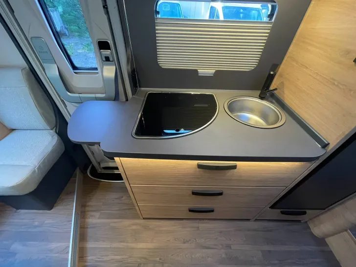 Fahrzeugbild Knaus L!VE WAVE 650 MEG BLACK SEL MJ2026 #20
