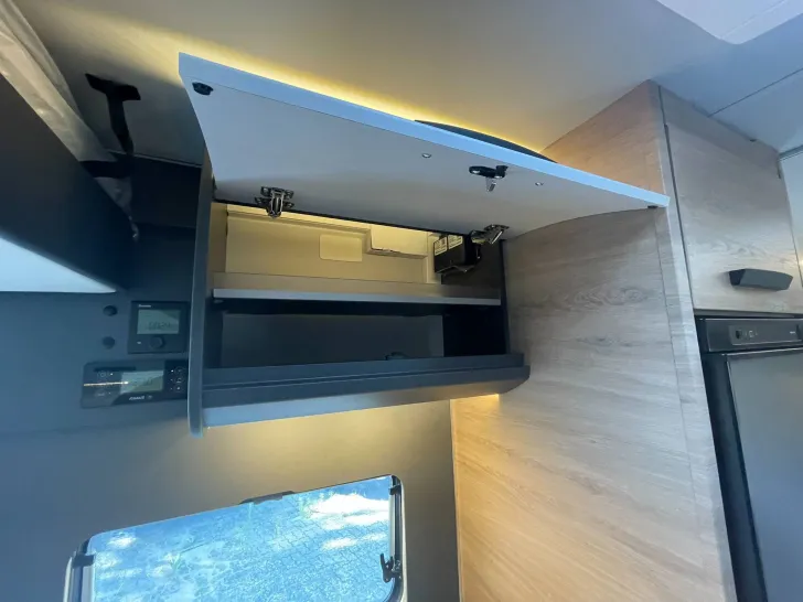 Fahrzeugbild Knaus L!VE WAVE 650 MEG BLACK SEL MJ2026 #22