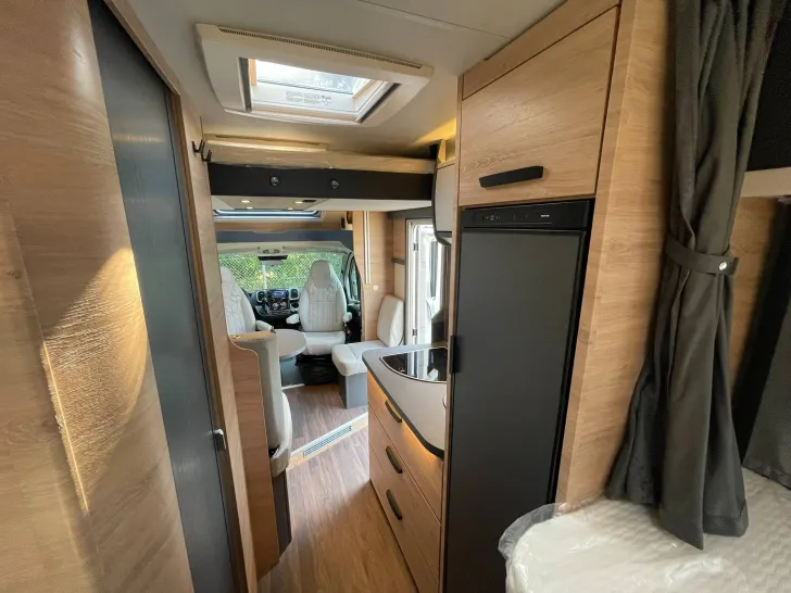Fahrzeugbild Knaus L!VE WAVE 650 MEG BLACK SEL MJ2026 #33