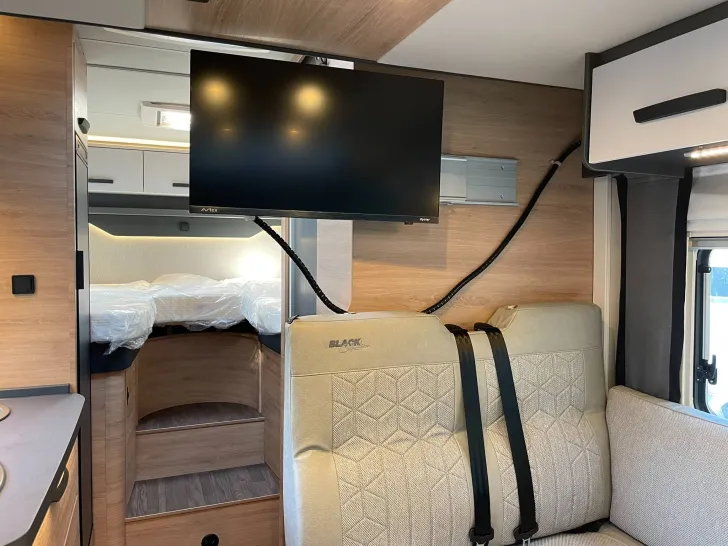 Fahrzeugbild Knaus L!VE WAVE 650 MEG BLACK SEL MJ2026 #42