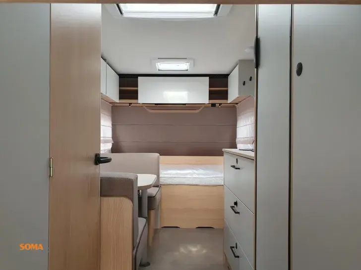 Fahrzeugbild LMC Style 490 K Grey Line #12