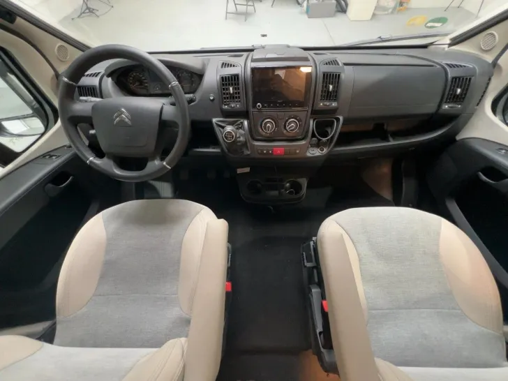 Fahrzeugbild Carado V 337 Europa Edition/1.Hand/Einzelbetten/Garage #6