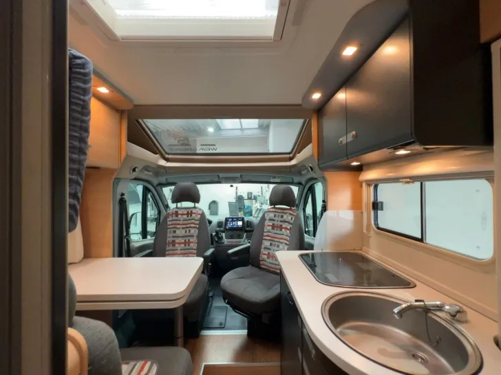 Fahrzeugbild Weinsberg Imperiale V600ME/Einzelbetten/Klima/Solar/Garage #9