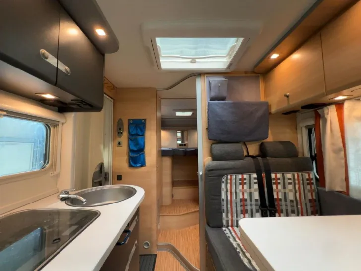 Fahrzeugbild Weinsberg Imperiale V600ME/Einzelbetten/Klima/Solar/Garage #10