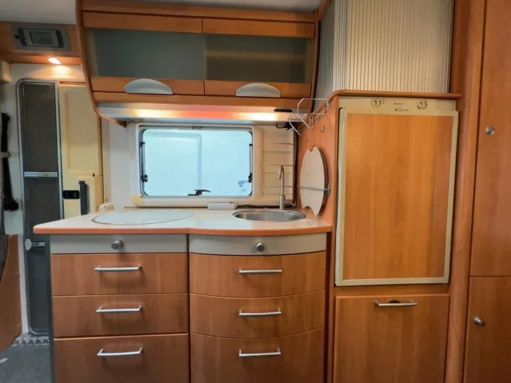 Fahrzeugbild Hymer B 644/SAT Vorbereitung/Festbett/Markise #12