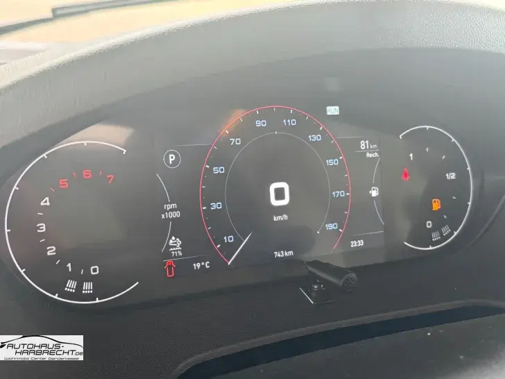 Fahrzeugbild Knaus Live 900 LEG-Aut.-Dachklima-TV-*Opt.Hubstützen #12
