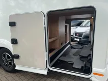 Fahrzeugbild Knaus Live 900 LEG-Aut.-Dachklima-TV-*Opt.Hubstützen #18