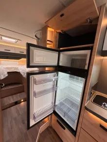 Fahrzeugbild Knaus Live 900 LEG-Aut.-Dachklima-TV-*Opt.Hubstützen #39
