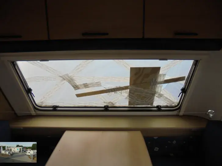 Fahrzeugbild TEC Tour 450 Nr. 44 - Unfall, 2 Sitzgr. #4