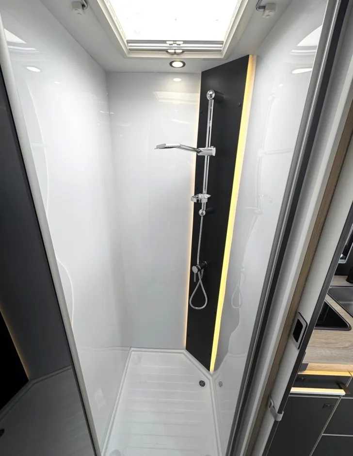 Fahrzeugbild Chausson Teilintegrierte 640 Titanium Line #18