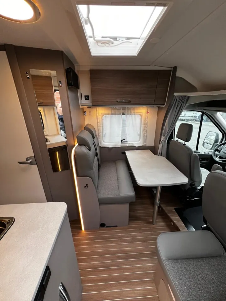 Fahrzeugbild Etrusco V Ford 6.6 SF #13