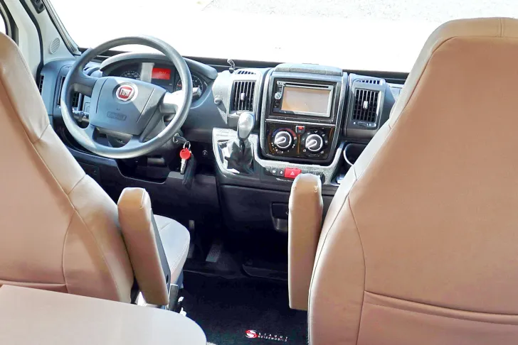 Fahrzeugbild Rapido 6F 696F PREMIUM EDITION | AHK, KLIMA, TV, SAT, SOLAR #30