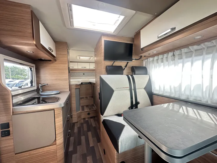Fahrzeugbild Weinsberg CaraCompact EDITION PEPPER 600 MEG ab 11.2026 Verfügbar #6