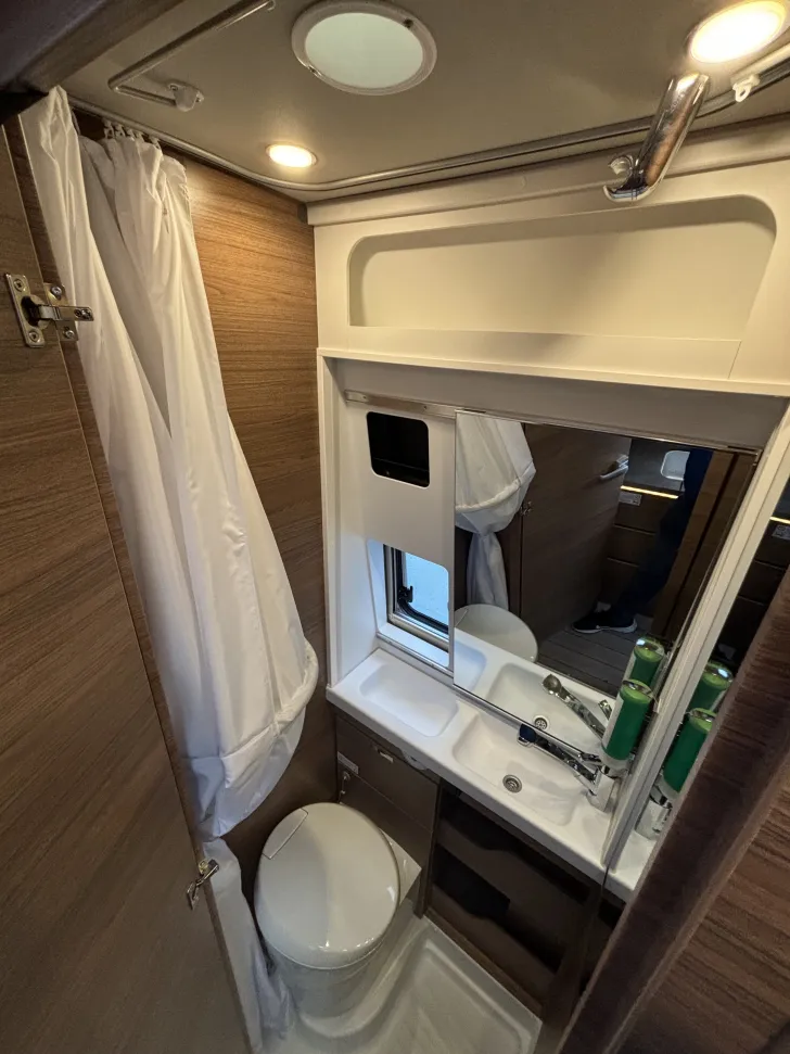 Toilette Knaus BoxLife 630 ME AHK Navi Rahmenfenst Radträger