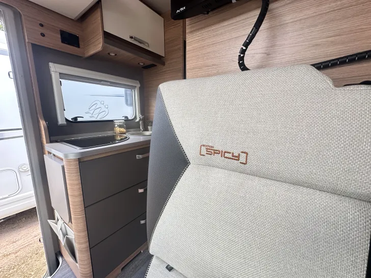 Fahrzeugbild Weinsberg CaraSuite EDITION SPICY 650 MEG Automatikgetriebe #29