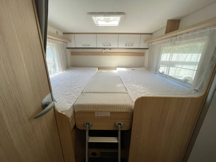 Fahrzeugbild Sunlight T68 #29