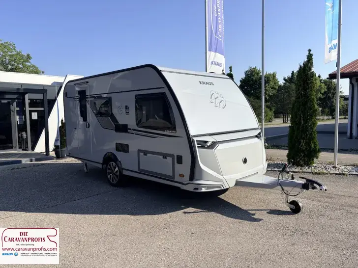 Fahrzeugbild Knaus Südwind 420 QD Black Selection Modell 2027 #3