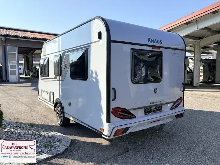 Fahrzeugbild Knaus Südwind 420 QD Black Selection Modell 2027 #7