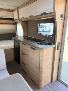 Fahrzeugbild Knaus Südwind 420 QD Black Selection Modell 2027 #16