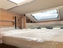 Fahrzeugbild Weinsberg CaraSuite 650 MEG EDITION [SPICY] Hubbett und Rahmenfenster #17