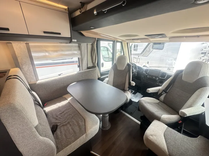 Fahrzeugbild Knaus L!VE I 650 MEG Live I ; ab 11.2026 Verfügbar #11