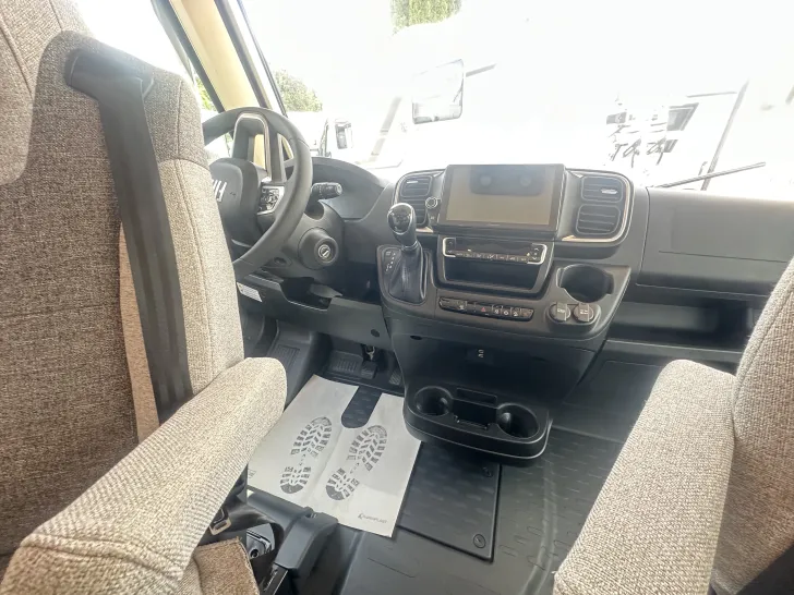 Fahrzeugbild Knaus L!VE I 650 MEG Live I ; ab 11.2026 Verfügbar #23