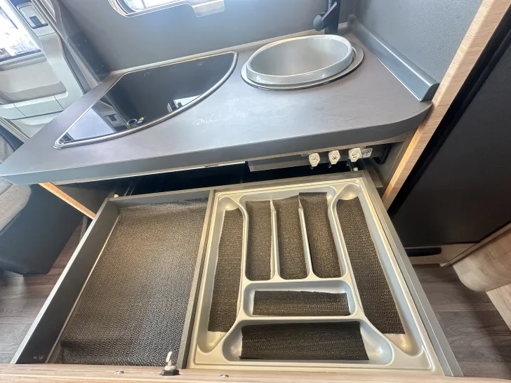 Fahrzeugbild Knaus L!VE I 650 MEG Live I ; ab 11.2026 Verfügbar #18