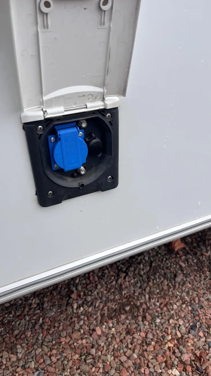 Fahrzeugbild Hymer Eriba Nova Light 425 #3