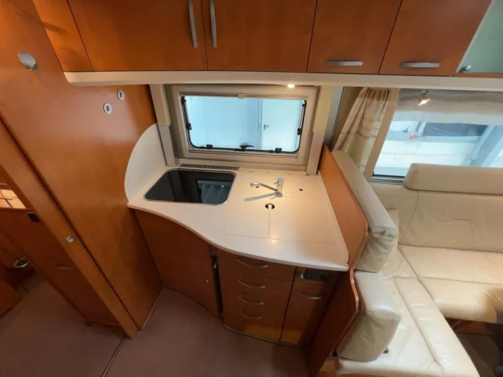 Fahrzeugbild Niesmann + Bischoff Flair 8000 IL/Automatik/Festbett+Hubbett/2xKlima #14