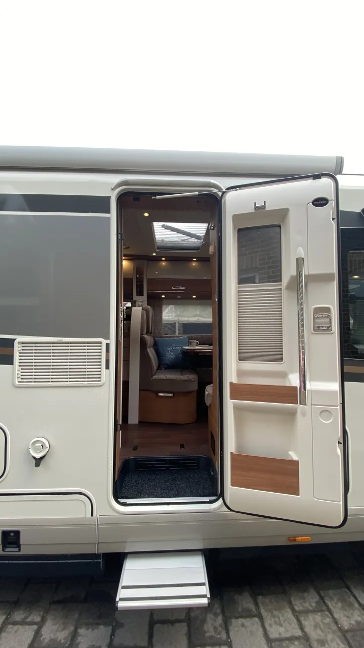Fahrzeugbild Carthago chic c-line I 5.0 QB L 180 PS Automatik, neuwertig #7