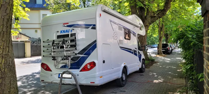 Grundriss Tag Knaus L!VE Traveller 600 DKG Familienfahrzeug, Top Ausstatt
