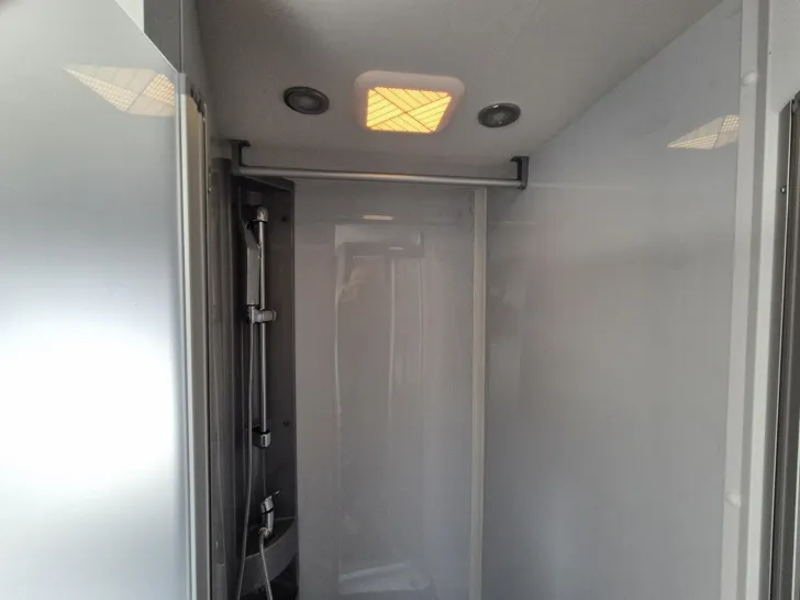 Fahrzeugbild Dethleffs Just Camp T 7052 DBM Automatik / 5. Gurtplatz #16