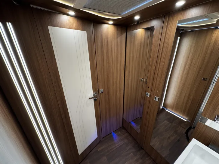 Fahrzeugbild Carthago chic e-line xl I 61 LE Smart Selection (430) #32